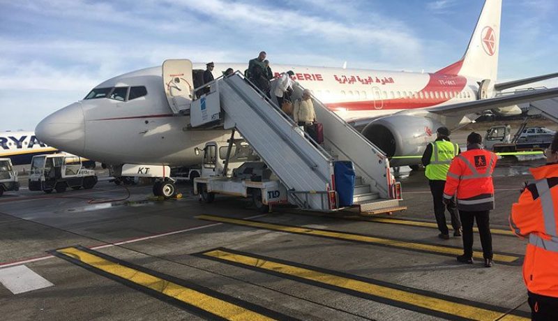 الجوية الجزائرية.. برمجة 3 رحلات لإجلاء الرعايا الجزائريين العالقين بفرنسا