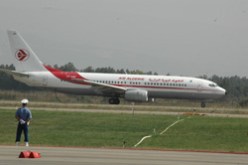 اعتداء “مجهول” على طائرة متوقفة تابعة للخطوط الجوية الجزائرية بمطار جانت