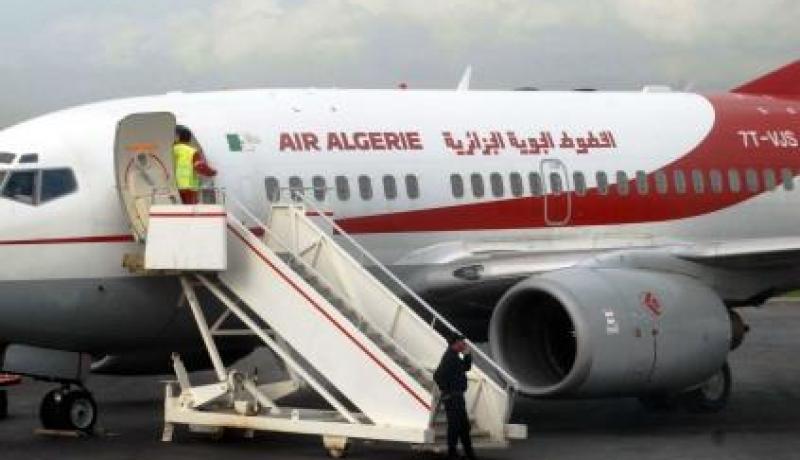 ترحيل ثلاثة مصريين دخلوا بتأشيرة سياحية للعمل في الجزائر