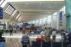 إطارات بالجمارك وتجار الشنطة هرّبوا طرودا تجارية ولوازم إلكترونية من المطار