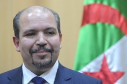 محمد عيسى يهنّئ مشرّف الجزائر في القاهرة