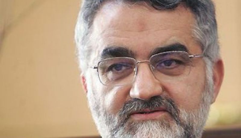 رئيس مكتب الأمن القومي في البرلمان الإيراني يشرع في زيارة إلى سوريا