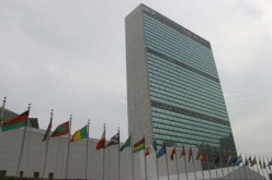 العلم الفلسطيني يرفرف لأول مرة فوق مبنى الأمم المتحدة