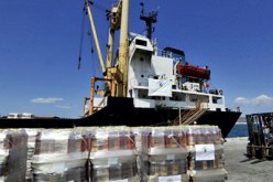 سفينة “الأمل” تتجه نحو غزة رغم استمرار حصارها