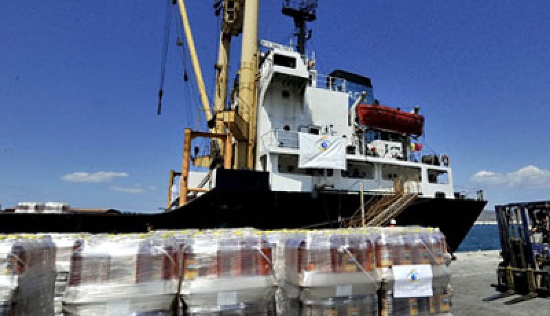 سفينة “الأمل” تتجه نحو غزة رغم استمرار حصارها