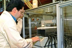 إنتاج أول خلية صناعية حية