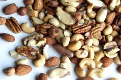 المكسرات تخفض معدلات الكوليسترول