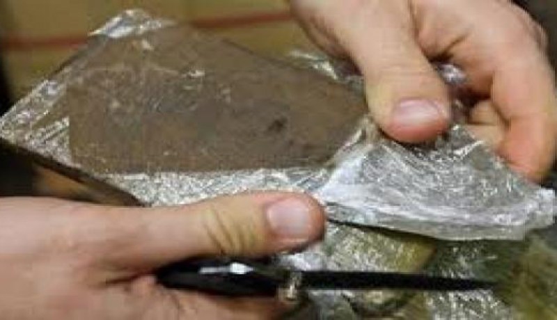 حبس 5 أشخاص بتهم السرقة وحيازة المخدرات بفرندة بتيارت