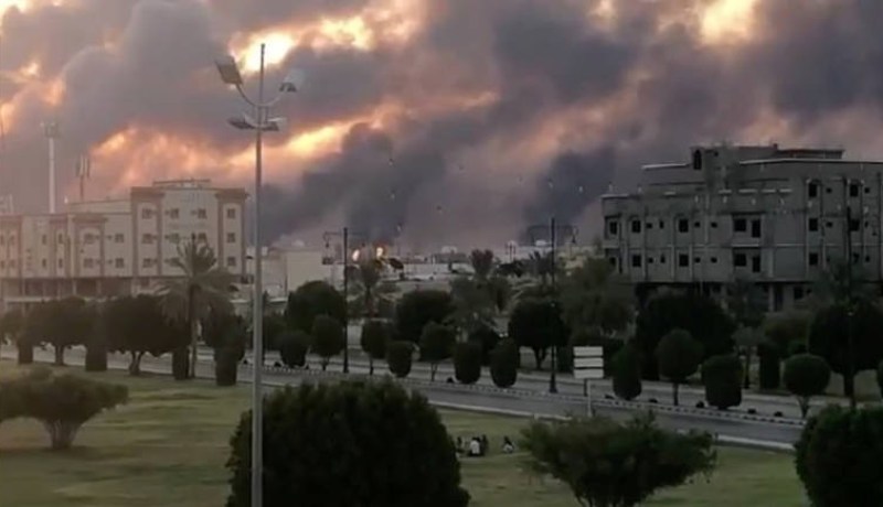 الجزائر تدين الهجمات ضد المنشآت النفطية بالمملكة السعودية