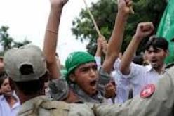 متظاهرون يهاجمون قنصلية ايرانية احتجاجا على جريمة مفترضة بحق مهاجرين افغان