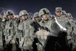 وحدات كوماندوس تستعد للسيطرة على المواقع الكيماوية.. قوات أميركية وبريطانية ضخمة تحاصر سورية براً وبحراً