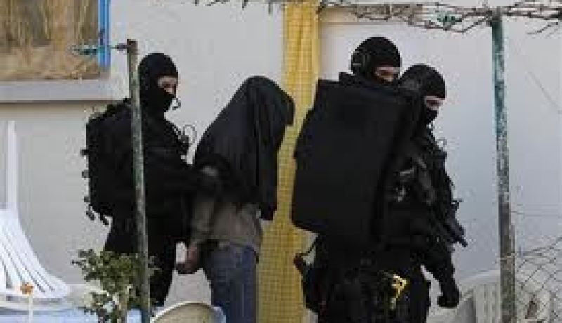 باريس تطلب السجن 10 سنوات بحق عناصر فرع اوروبي لتمويل مجموعة على صلة بالقاعدة