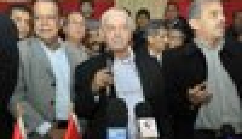 أكبر نقابة في تونس تلغي اضرابا عاما كان مقررا الخمي