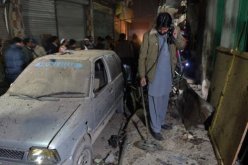 مقتل نائب رئيس حكومة اقليم بيشاور الباكستاني في هجوم انتحاري خلف 8 قتلى