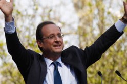 هولاند يصدق على قانون الإرهاب الفرنسى الجديد