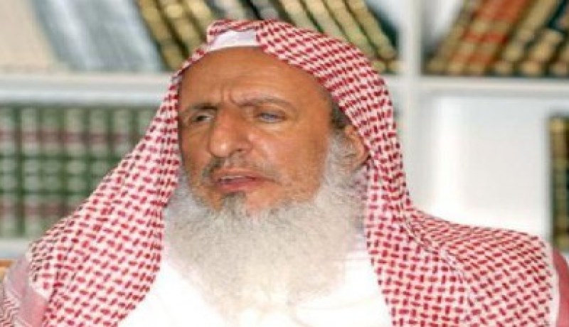 مفتي السعودية: يدعون للجهاد ويمنعون أبناءهم عنه