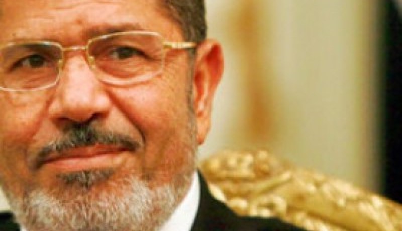 مرسي يواجه حكم الإعدام في قضية التخابر مع جهات أجنبية وتهريب سجناء
