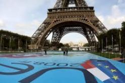 باريس تتمسك بارقامها لتوقعات النمو وعجز الموازنة للعام 2013