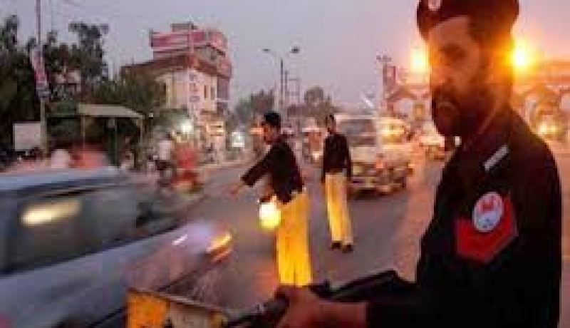 مقتل 5 أشخاص بينهم شرطيان بأعمال عنف في كراتشي