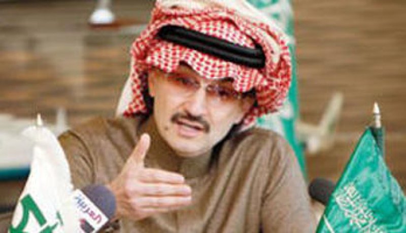دعوى قضائية ضد الأمير الوليد بن طلال بشأن بيع طائرة فاخرة للقذافى