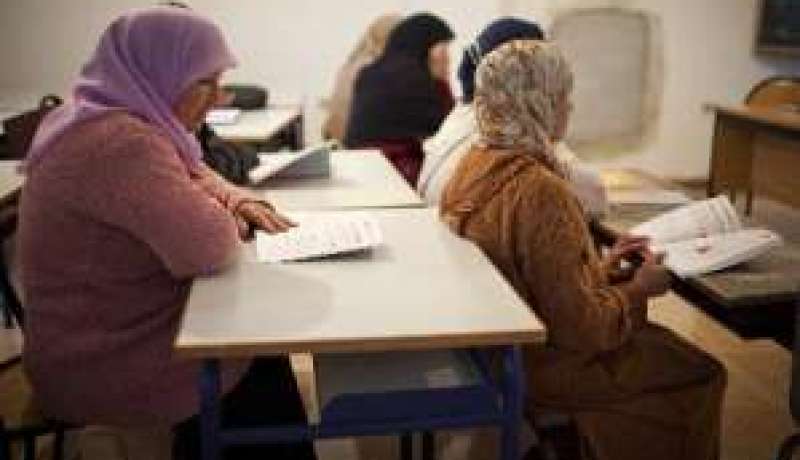 أكثر من ربع سكان الدول العربية أميون