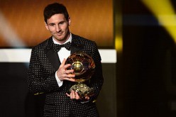 ليونيل ميسي  يفوز بالكرة الذهبية 2012