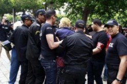 أجنبيات من “فيمن” يعرين صدورهن في قلب تونس لإطلاق زميلتهن ” أمينة”