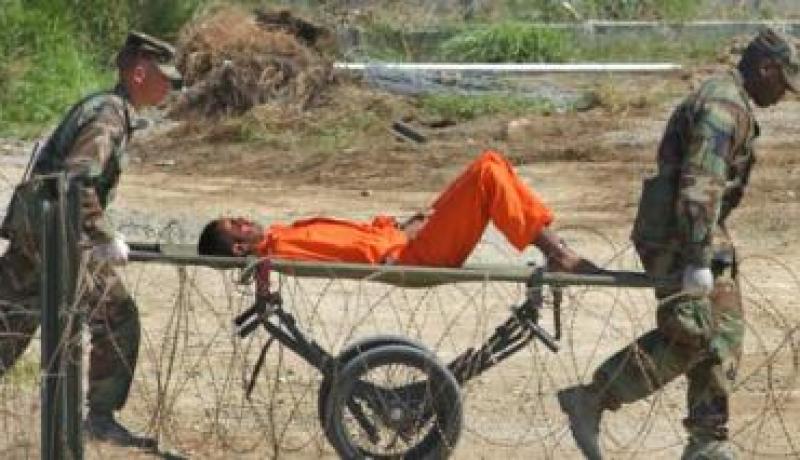 تعيين مبعوث خاص لاغلاق “غوانتنامو” وواشنطن حائرة بمصير 46 معتقلا منهم