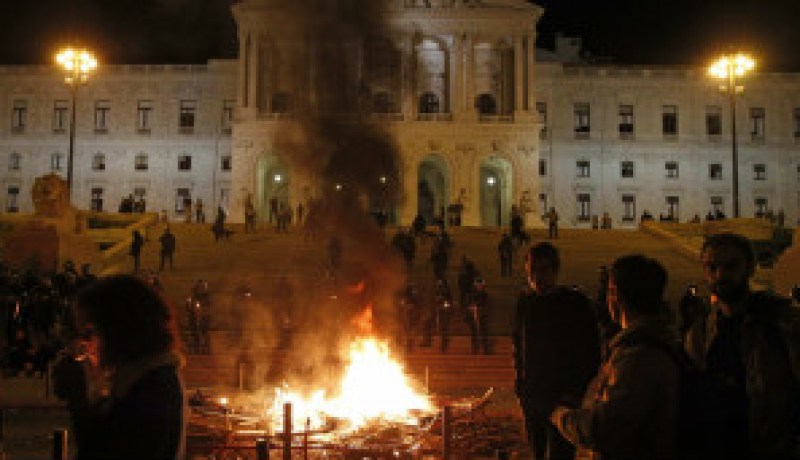 مظاهرات فى البرتغال ضد سياسة التقشف