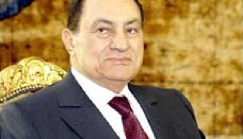 مبارك يطالب مرسي بالتنحي حفاظًا على أرواح المصريين