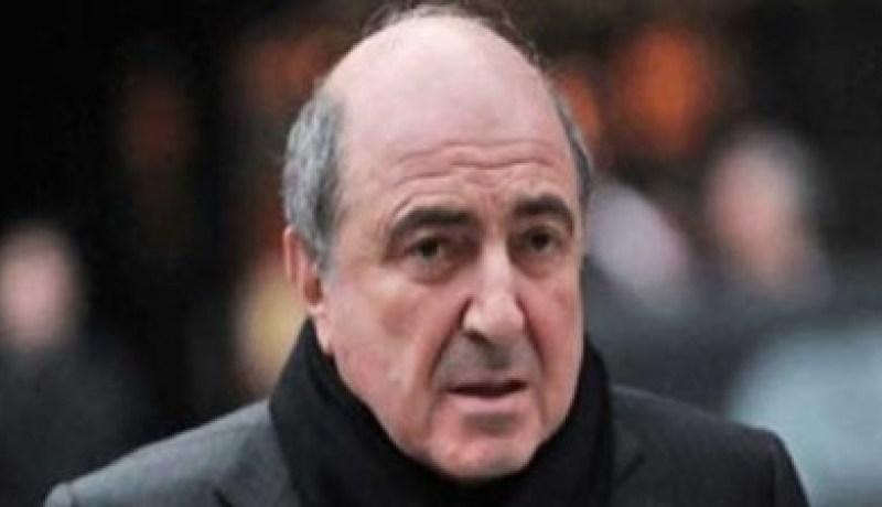 مؤشرات على شنق ثري روسي منشق في لندن