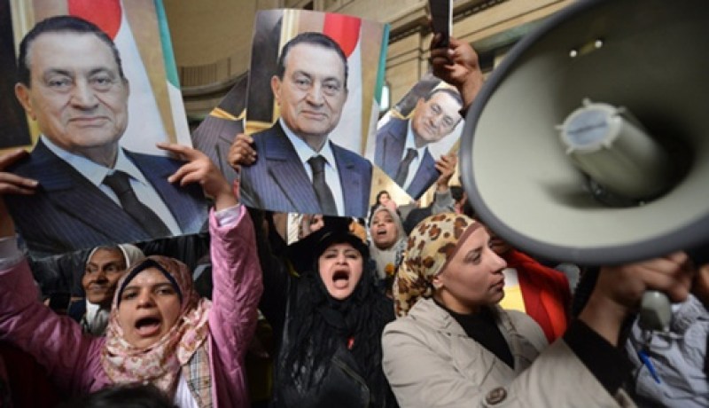 محام مبارك: الرئيس مبارك يدعو المصريين إلى الالتفاف حول مرسي