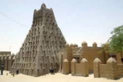 قصر القذافي في تمبكتو ( مالي) أصبح ملجا للمشردين