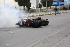 فلسطيني يستقل دراجة نارية يدهس جندياً صهيونياً في نابلس
