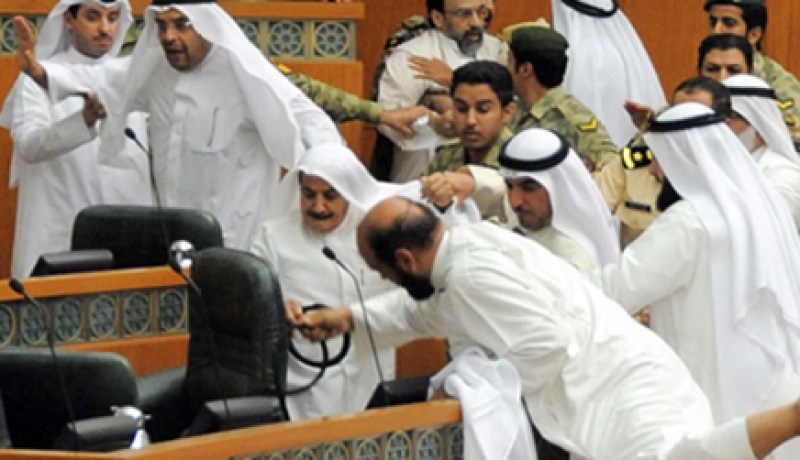 نائب كويتي يطلب إستجواب وزير الداخلية حول شراء أجهزة صهيونية