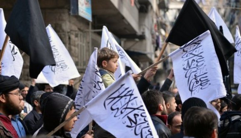 تنظيم القاعدة بالعراق يتحد مع جهادي سوريا