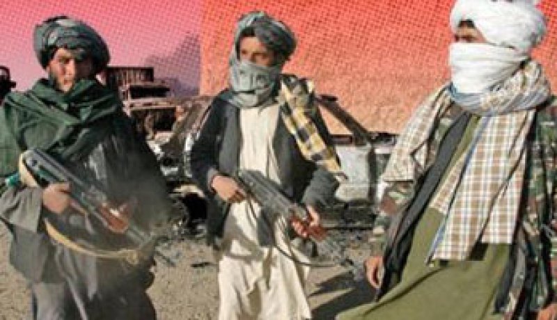 زعيم طالبان الباكستانية: مستعدون للتفاوض مع إسلام من غير نزع سلاحنا