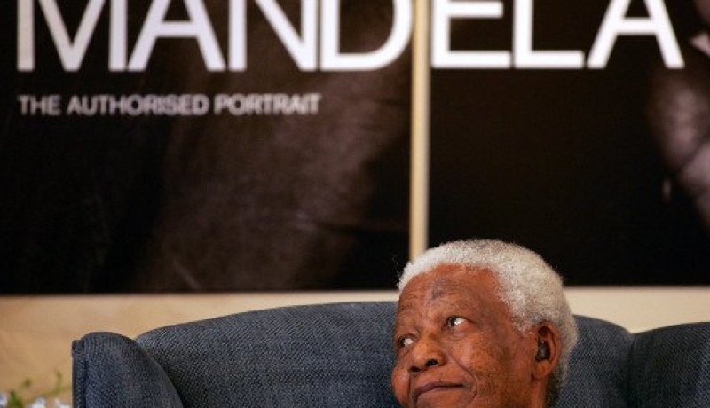 اطباء مانديلا ينصحون عائلته بوقف الأجهزة التي تبقيه على قيد الحياة