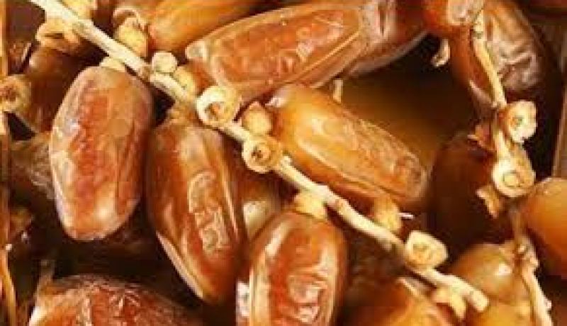 الإفطار على التمر سنة نبوية