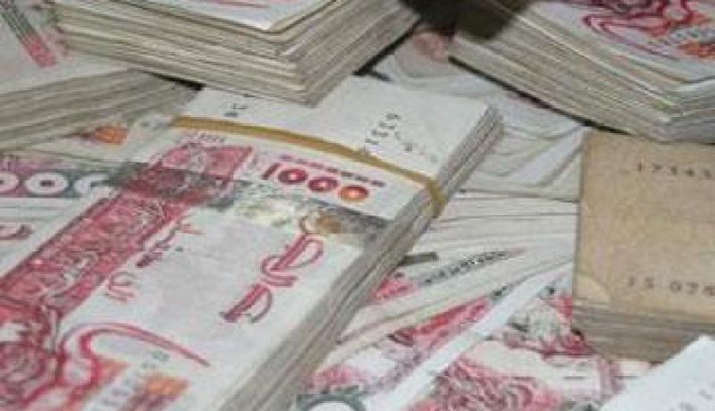تفكيك شبكة مختصة في تزوير الأوراق النقدية تنشط عبر عدة ولايات في البيض