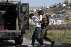 القوات الإسرائيلية تعتقل 3 شبان فلسطينيين جنوب نابلس