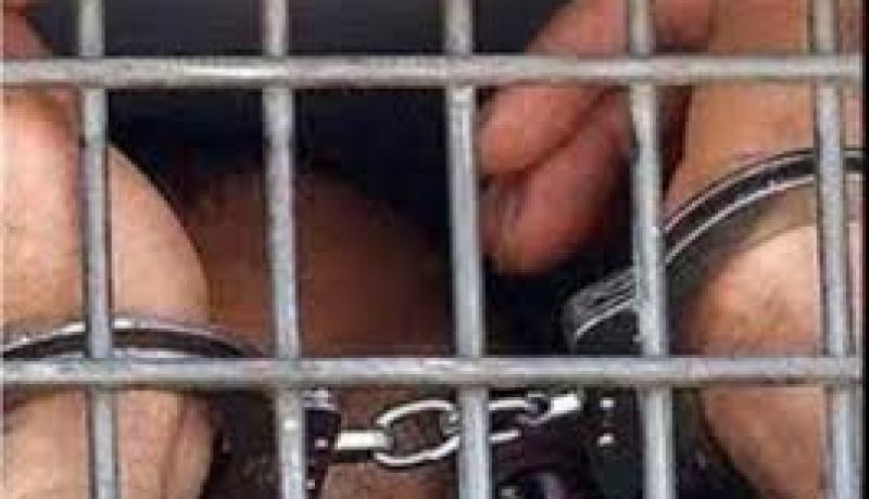 أسير فلسطيني يرفض التنازل عن هويته والإبعاد مقابل الإفراج عنه