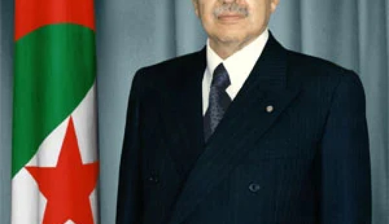 الرئيس بوتفليقة يهنئ نظيره الغواتيمالي بمناسبة العيد الوطني لبلاده