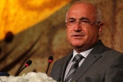 إعادة انتخاب تشيتشك رئيسا للبرلمان التركي