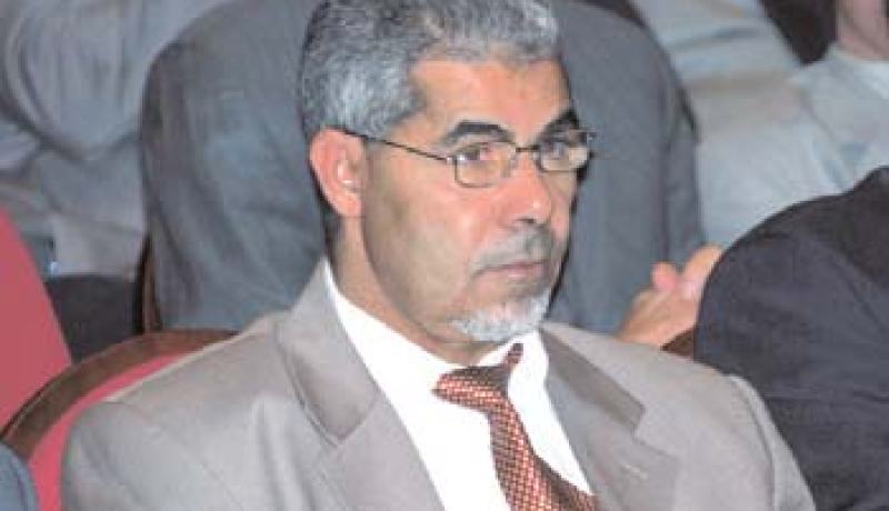 فليون يدعو الى تأهيل المؤسسات العقابية