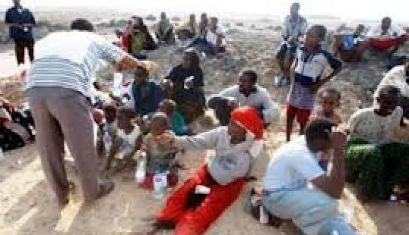 إنقاذ حوالى 300 لاجئ افريقي قرب الحدود الساحلية التونسية و الليبية