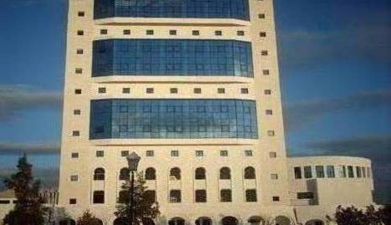 سلال يشرف بعين البيضاء في أم البواقي على وضع كلية التكنولوجيا و علوم المهندس حيز الخدمة