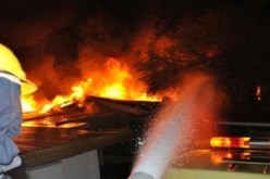 اصابة 27 شخصا بجروح متفاوتة في حريق سوق الاسهار بتمنراست