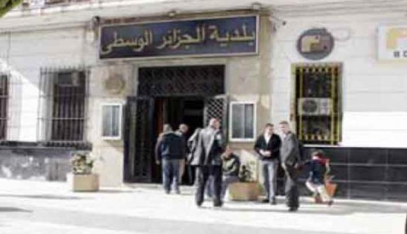 عمال بلديات جزائر العاصمة في اضراب مدة 8 ايام لرفع الاجور و تحسين ظروفهم العملية