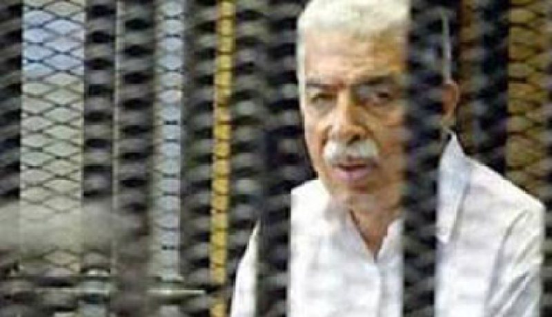 محكمة مصرية تقرر إعادة محاكمة أحمد نظيف بتهمة الكسب غير المشروع